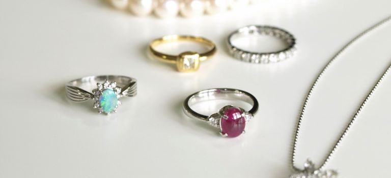 満足度と安心感で選ぶ金買取業者徹底比較と高価買取のための賢いポイント 満足度と安心感で選ぶ金買取業者徹底比較と高価買取のための賢いポイント